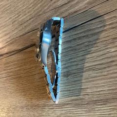 손목시계 Silver, iLost를 사용하여 Vienna House Easy by Wyndham Amsterdam Airport에 보고됨