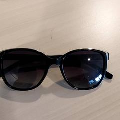 Brýle - Zonnebril, jak nahlášeno Regio Oost-Vlaanderen pomocí iLost