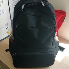 バックパック がiLostで Centraal magazijn によって報告されました