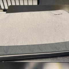 Laptop skal grijs en zwart, rapporterat av Universiteit Gent - Faculteitsbibliotheek LW med iLost