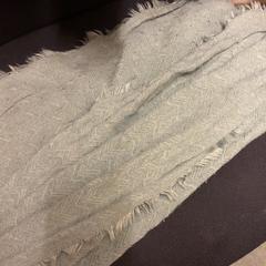 Scarf Grey, como reportado por KABUL à GoGo / Teatro utilizando o iLost