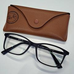 Estuche para gafas con gafas Plastique noir, ha sido reportado por IKEA Nice Saint Isidore con iLost