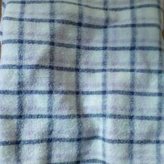 Kleding - HEMD, a été signalé par Centraal magazijn utilisant iLost