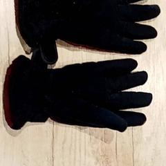 Vestiario Handschoenen, come riportato da Regio Antwerpen - Brussel utilizzando iLost