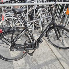 Herenfiets cortina zwart, ha sido reportado por Stadswerk072 con iLost