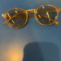 Okulary słoneczne, zgłoszono przez IKEA福岡新宮 przy użyciu iLost