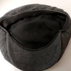 Roupa - pet, como reportado por Regio Antwerpen - Brussel utilizando o iLost