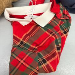 Pulóver rutete og flerfarget, amint azt IKEA Sørlandet az iLost segítségével jelentette.