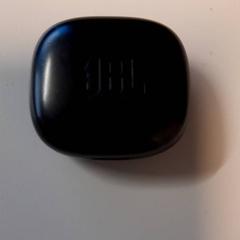 Oortjes case Zwart, zoals gemeld door Connexxion Zeeuws-Vlaanderen met iLost