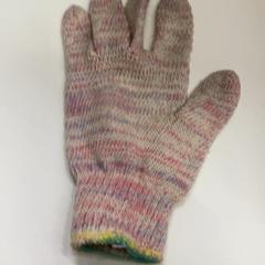Gloves, as reported by IKEA鶴浜 using iLost