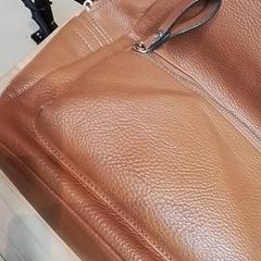 Sac à dos, a été signalé par Beekse Bergen Resorts en Hotel utilisant iLost