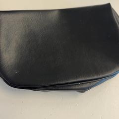 Portemonnee Basous, zoals gemeld door GVB met iLost