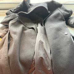 Kurtka, zgłoszono przez Madurodam przy użyciu iLost