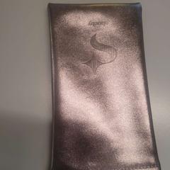 Étui, a été signalé par Padualaan 99 utilisant iLost