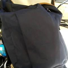 Rugzak Blauw، كما تم الإبلاغ عنه بواسطة Bobbejaanland عبر iLost