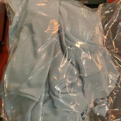 Hoodie Blue hoodie, gemeldet von MEININGER Hotel Berlin Alexanderplatz über iLost