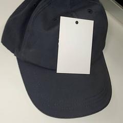 Kleding - Pet, ha sido reportado por Centraal magazijn con iLost