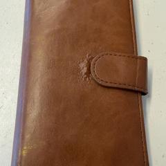 Puzdro na mobil hoes van van Duivenbode, ako bolo nahlásené HTM pomocou iLost