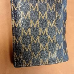 Carteira Mohamed, como reportado por Connexxion Amstelland-Meerlanden Schiphol Zuid utilizando o iLost