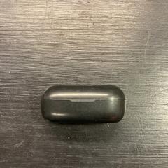 Oordopjes, a été signalé par Pathé Spuimarkt utilisant iLost