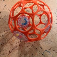 Jostailua Oranje bal, gisa salatu by IKEA Wilrijk iLost erabiliz