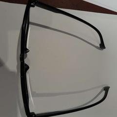 Lunette de vue noire, zgłoszono przez TCL przy użyciu iLost