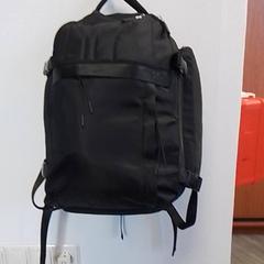 Mochila, segundo informou Hermes Eindhoven usando iLost