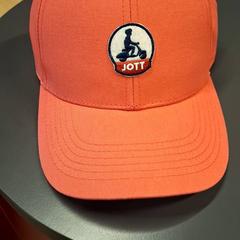 Baseballcapen Orange enfant, som rapportert av IKEA Nice Saint Isidore ved bruk av iLost