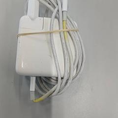 Lader usb-c, zoals gemeld door Heidelberglaan 15 met iLost