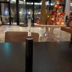 Cepillo de dientes eléctrico, ha sido reportado por Van der Valk Hotel Amsterdam-Amstel con iLost
