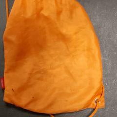 Gymnastics bag Oranje, as reported by Centraal magazijn using iLost