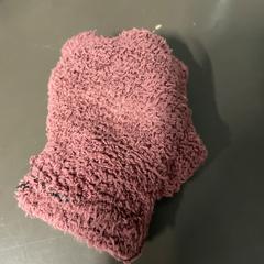 Handschoenen، كما تم الإبلاغ عنه بواسطة Pathé Amersfoort عبر iLost