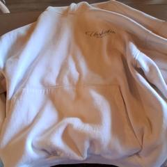 هودي Beige hoodie unshaken، كما تم الإبلاغ عنه بواسطة Familiepark Drievliet عبر iLost