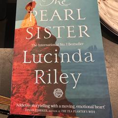 Book, zgłoszono przez Conscious Hotel Westerpark przy użyciu iLost