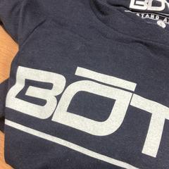 Samarreta, segons ha informat Sheraton Brussels Airport Hotel mitjançant iLost