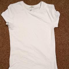 Košeľu Wit, ako bolo nahlásené Van der Valk Hotel Sneek pomocou iLost