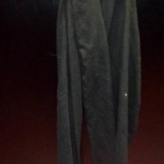 Šátek Zwart/glitters, jak nahlášeno TivoliVredenburg pomocí iLost