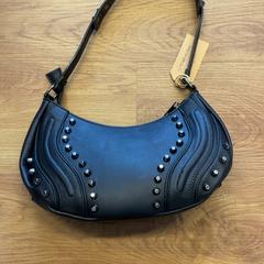 Handtas, segons ha informat GVB mitjançant iLost