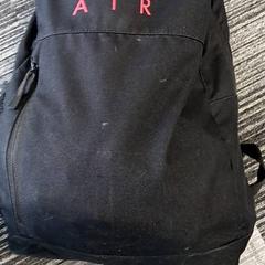 Motxilla Nike, segons ha informat Arriva Vechtdallijnen mitjançant iLost