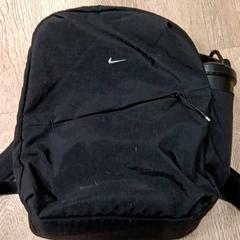 Mochila met Laptop, ha sido reportado por RRReis Trein Amersfoort / Ede-Wageningen con iLost