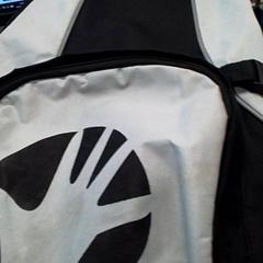 İLost kullanarak Qbuzz Fryslân tarafından bildirildiği gibi Sırt çantası Zwart/grijs