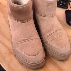 Sko Beige, som rapportert av Schaatsbaan Rotterdam ved bruk av iLost