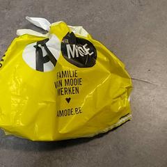 Väska - Plastiek draagtas, rapporterat av Centraal magazijn med iLost