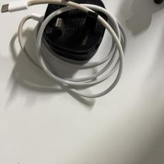 شاحن usb، كما تم الإبلاغ عنه بواسطة Silver Sands Beach عبر iLost