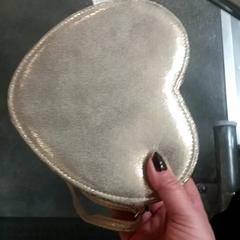 Malinha  de criança, a été signalé par IKEA Matosinhos utilisant iLost