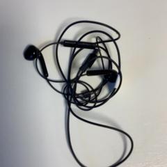 Øretelefoner, som rapportert av Artis ved bruk av iLost