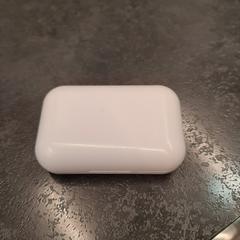 Oordopjes، كما تم الإبلاغ عنه بواسطة Rotterdam The Hague Airport عبر iLost