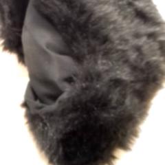 Txapela Zwart, gisa salatu by Qbuzz Fryslân iLost erabiliz