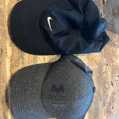 Cap Grijs en Zwart, segundo informou Van der Valk Spier-Dwingeloo usando iLost