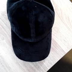 Gorra Zwart velvet, ha sido reportado por EBS Tramplein con iLost
